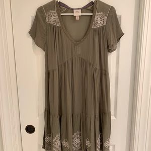 Knox Rose by Target flowy olive green dress